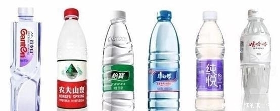 高价水|可口可乐旗下最寒酸的子品牌,瓶子一捏就软,从始至终只卖1元