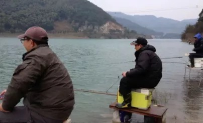 冬季钓鱼没口怎么办?原因和应对方法都在这!