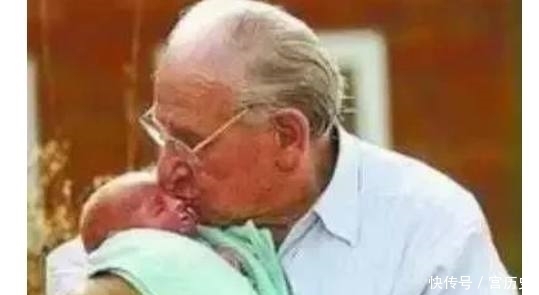 亲吻|亲吻小宝宝要小心,否则会给宝宝带来细菌!