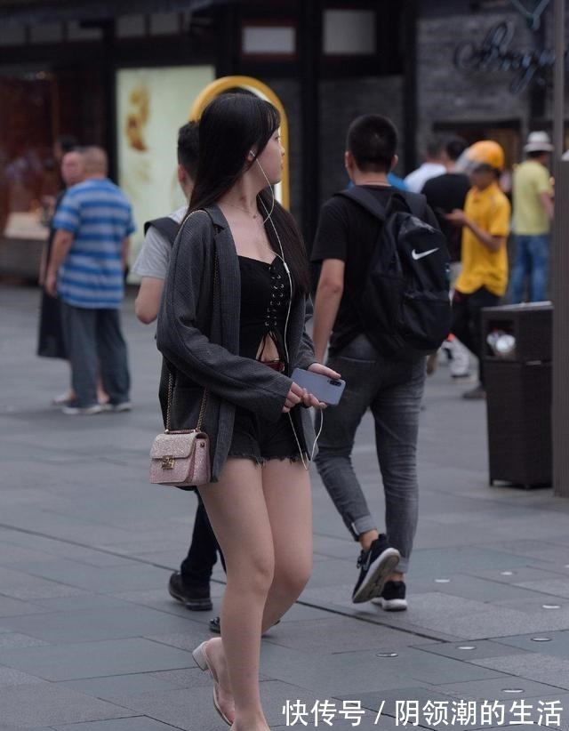 裤子 姐姐穿的裤子,不时髦,剪裁别致!