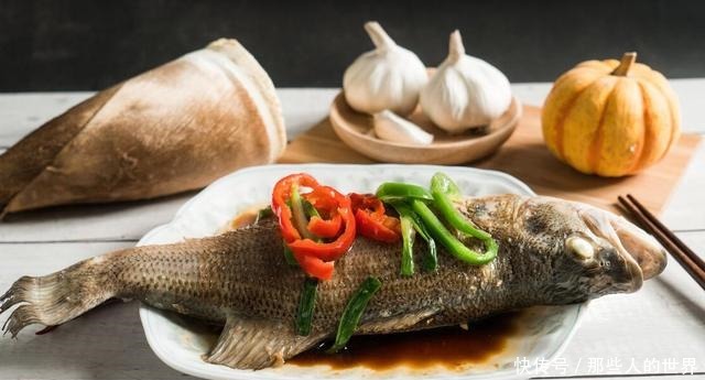 做清蒸鱼，有人加盐，有人加料酒，大厨都别放，这才是正确做法