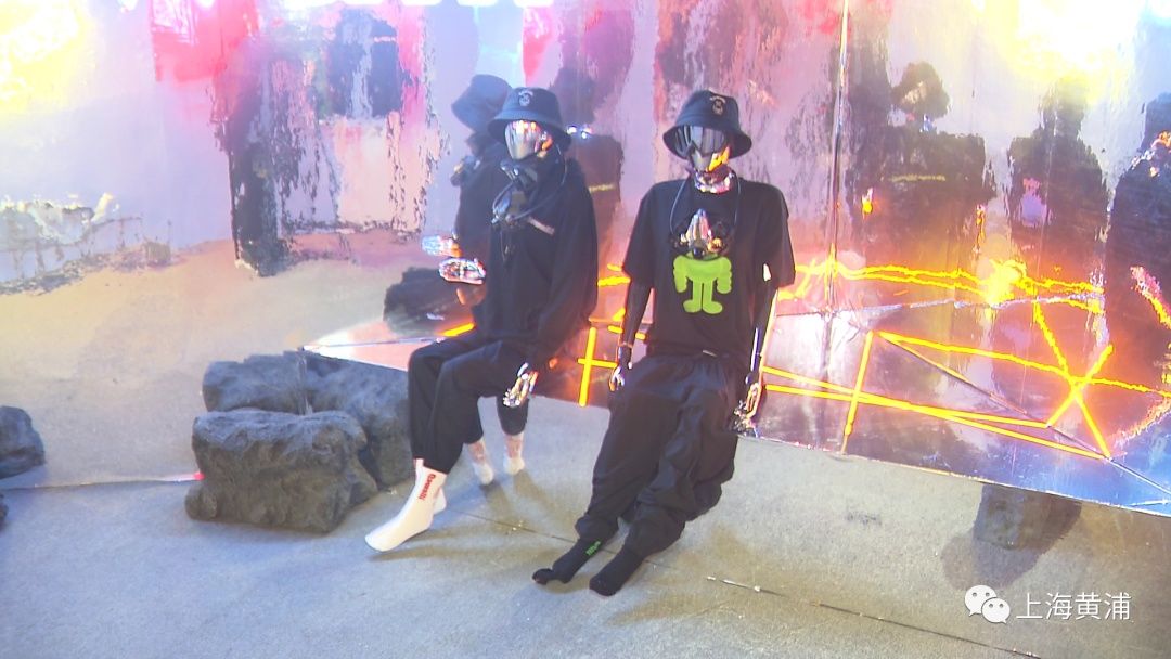 走进商场“零距离”，南京路演绎春夏时装周！