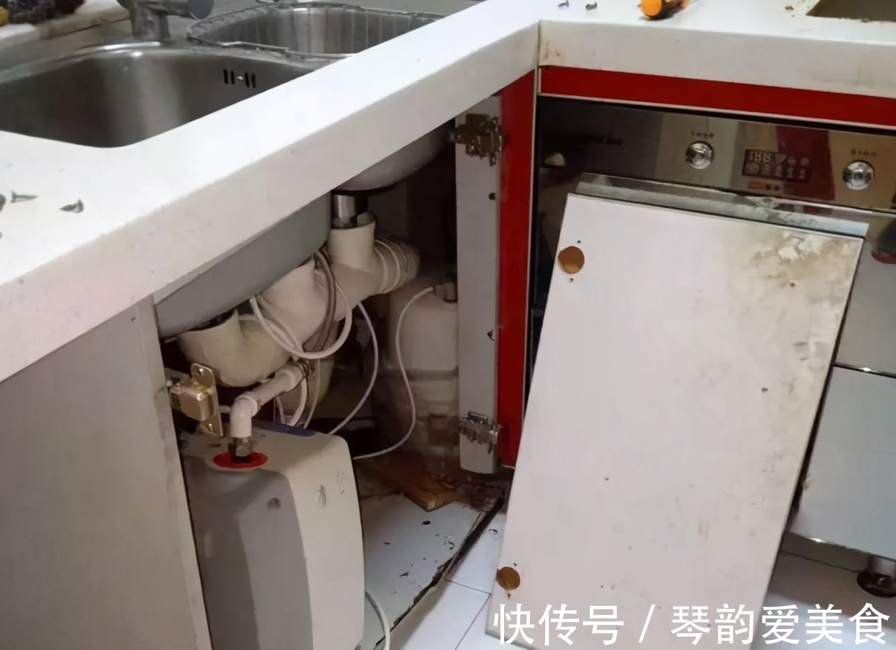石材|越来越多的人厨房不装“橱柜”了，厨房应该这样装，比橱柜好用