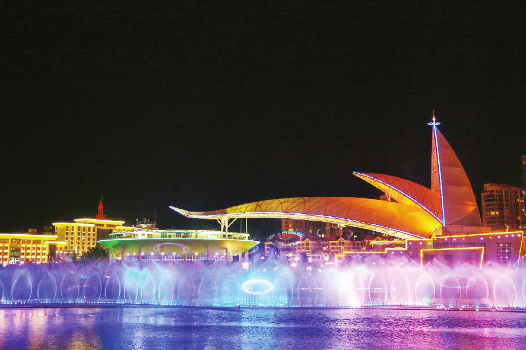 南靖湖心岛音乐喷泉美轮美奂