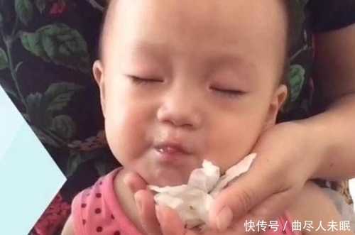 人生|宝宝吃饭吃到总让妈妈怀疑人生,吃成这样,也是醉了