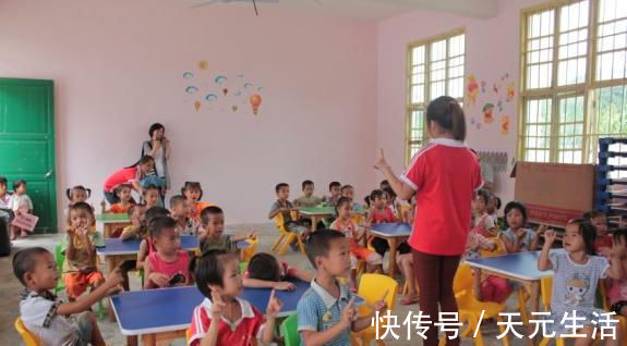 爷爷奶奶|“你爸爸叫什么名字?”孩子的回答笑喷全班,这明显听妈妈叫多了