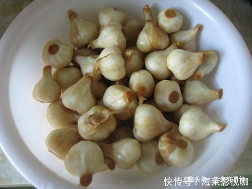 糖醋|腌制糖醋蒜,只加糖和醋可不够!忘了加“它”,大蒜发苦还易坏