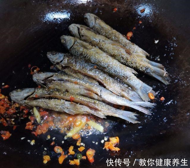 油炸青皮嫩，外酥里嫩，不错的下酒菜！