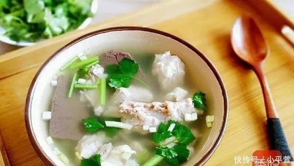 羊肉别再直接炖了, 多加这一步, 羊肉汤鲜还没膻味