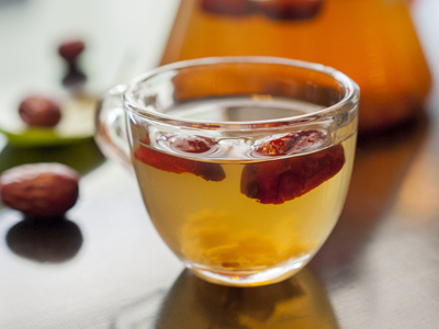 色斑|红枣和此物一起泡,每天喝一杯,色斑淡了,体重也降下来了