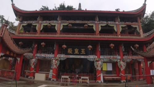 重庆主城的“悬空寺”，傍山而建气势恢宏，遗憾本地人知道的不多