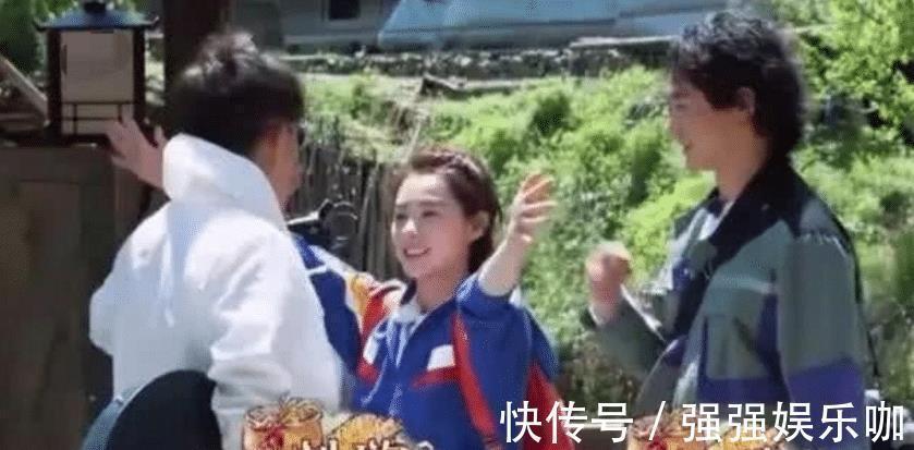 《向往的生活》迎來最土女嘉賓，看到她的穿著后，網友：太土了！