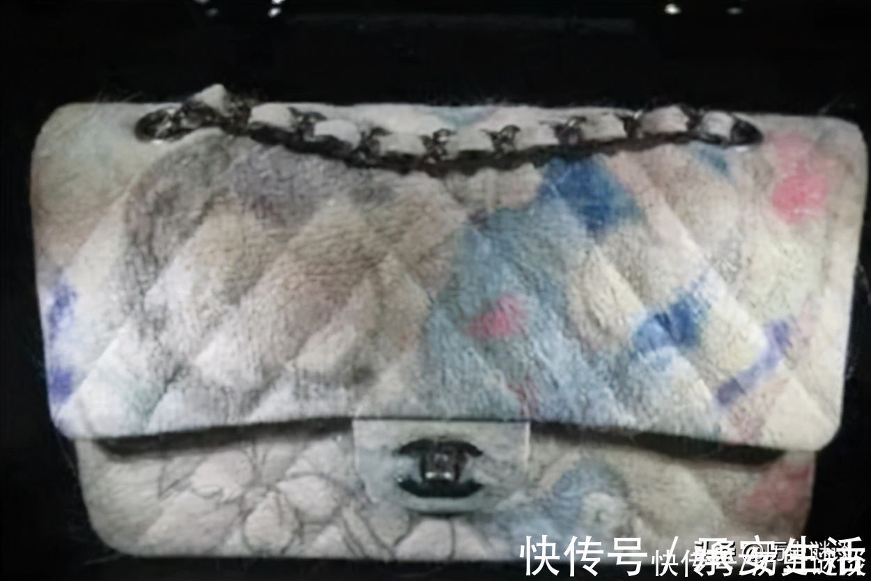 皮包|给活猪纹身后,一张猪皮卖70万,香奈儿高价买走做成限量款皮包