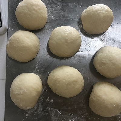 葡萄干椰蓉小面包