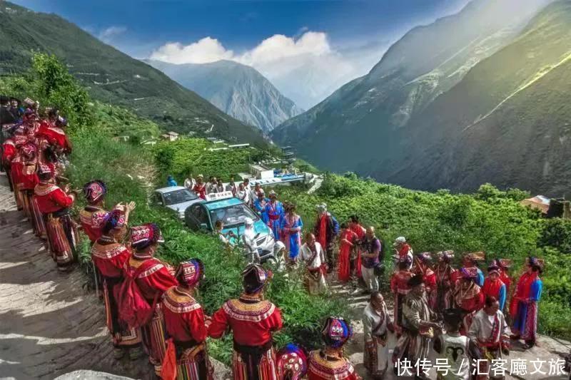 莎朗|2021端午,四川茂县民众载歌载舞欢度羌族“瓦尔俄足”节