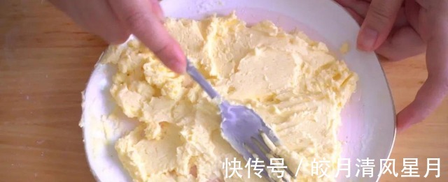 浸奶式面包从未吃过这样的面包，外形丑，口感比蛋糕还软嫩！