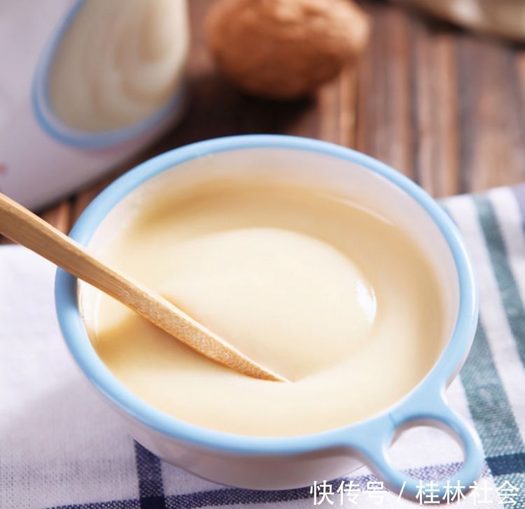 添加|米粉吃到几个月时可以停?超过规定月龄,就需要给孩子换口味了