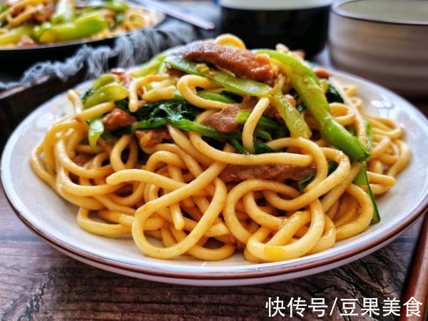 厨房小白零失败的西北特色家常炒面??