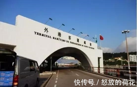 霍英东|经商不输李嘉诚，同为地产大亨，霍英东为何没能成为李嘉诚？