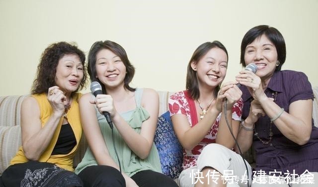 桑葚|建议中老年人,不管贫穷富贵,多吃这些食物,营养还不贵