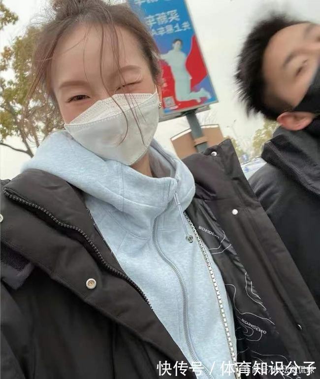 主攻|好消息!女排主攻小将公布恋情,又是姐弟恋,和男友一见钟情!