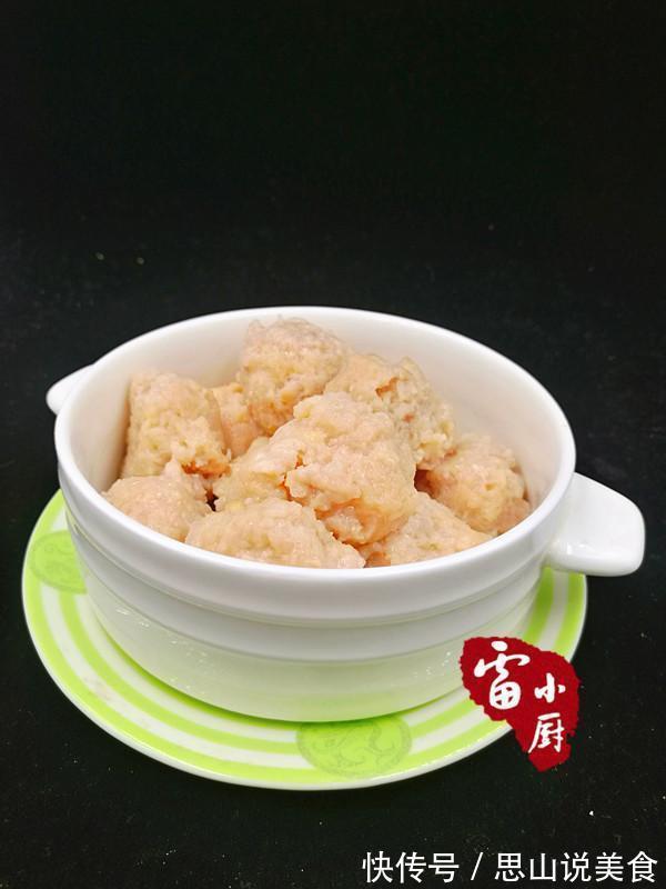 白萝卜又一新吃法,又香又好吃,孩子最爱!