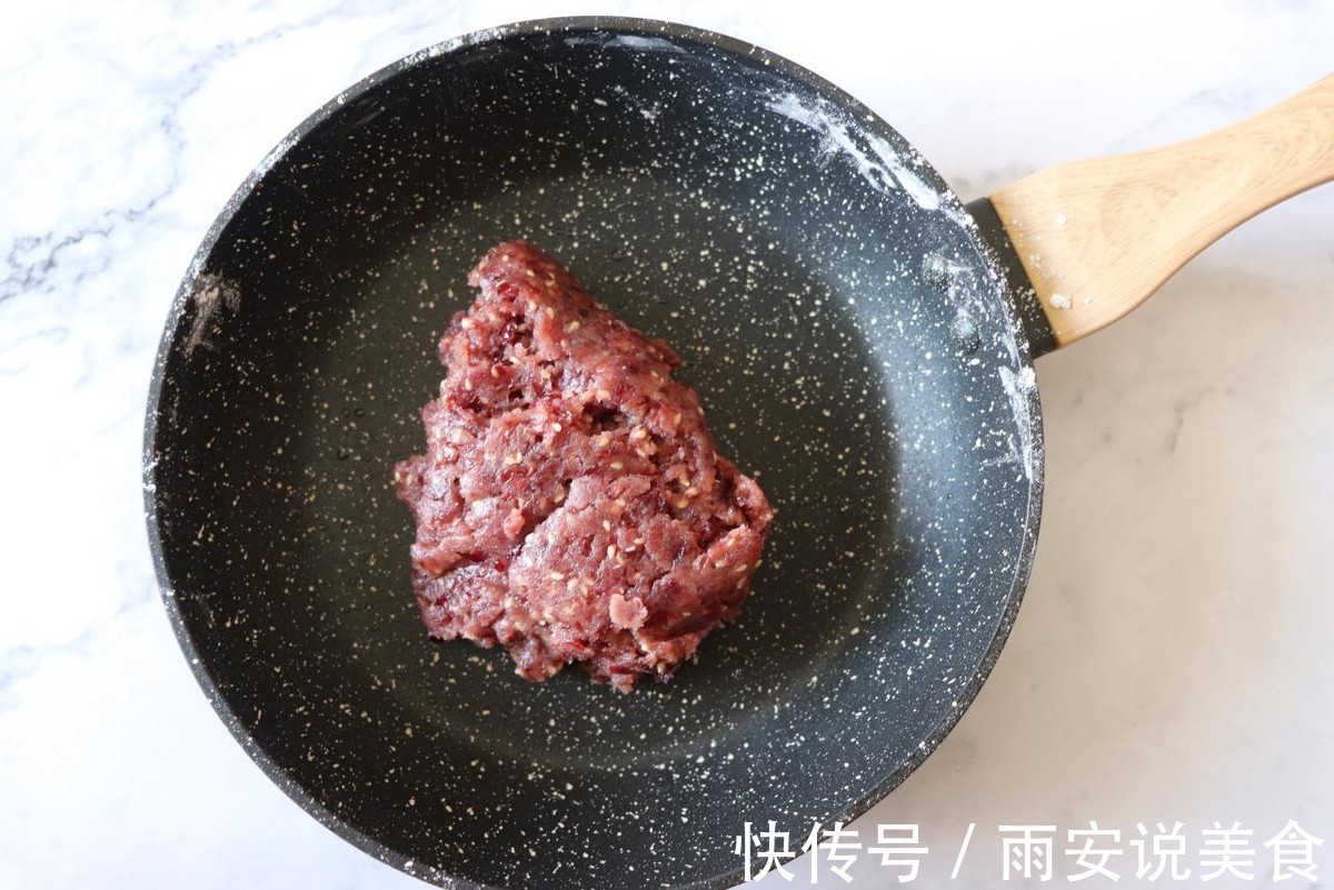 家庭版的老婆饼做法简单，果味十足，香气浓郁