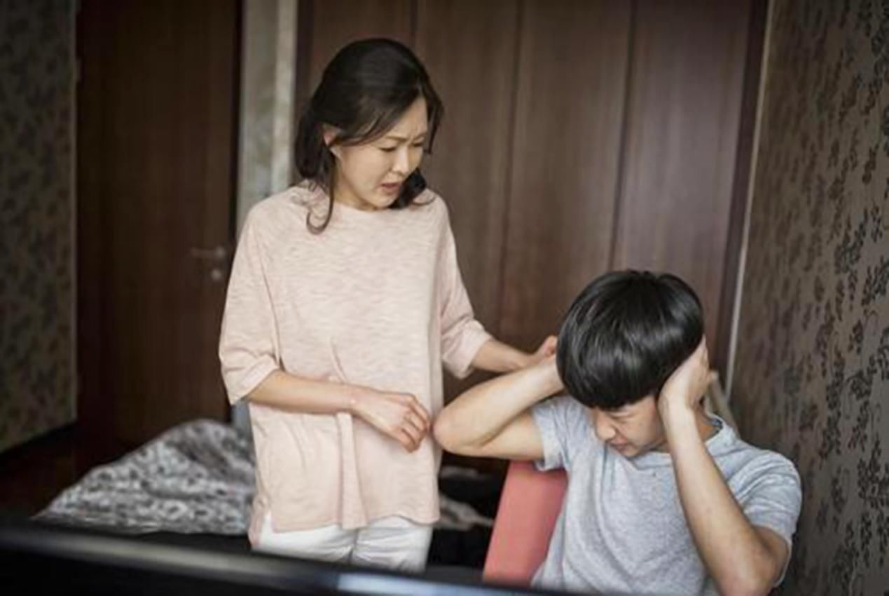 教条|易中天:越没本事的爸妈,越爱说这3句话,但愿你不是