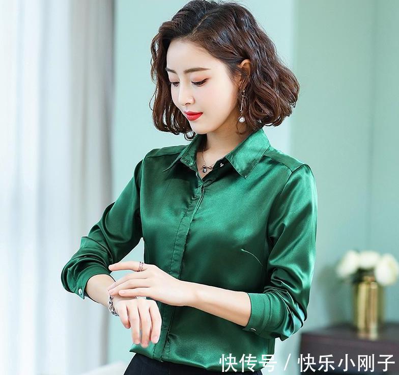 前卫|一位杰出的美女，让我完全着迷！我真的很想帮她买杯奶茶！