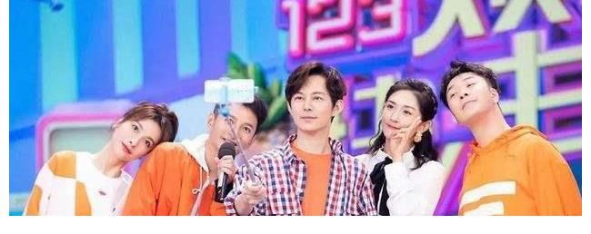 《你好星期六》官博开通,《快本》终成回忆?心疼“快乐家族”