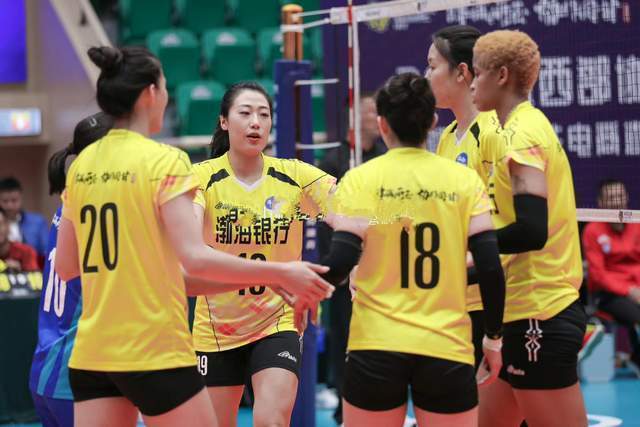 金软景|女排新趋势,归化普遍化,或将学习日本女排,引进黑人接应球员?