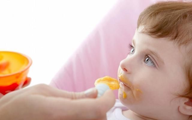 奶奶|2岁孩子患上败血症，医生说出原因后，奶奶直呼是自己害了娃