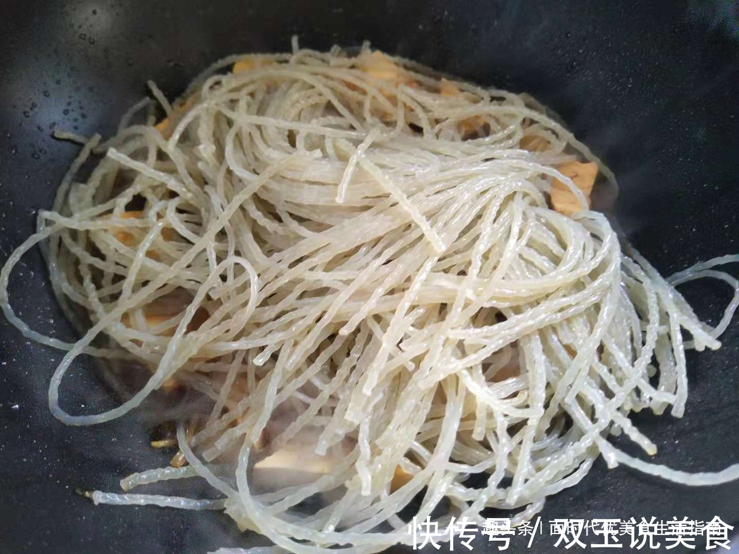不用放肉的农家菜，比大鱼大肉更营养，多吃不长肉，难怪女儿爱吃