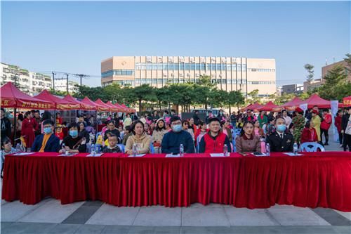 与乐同行·以爱筑家 社区文化艺术节点亮居民文化生活