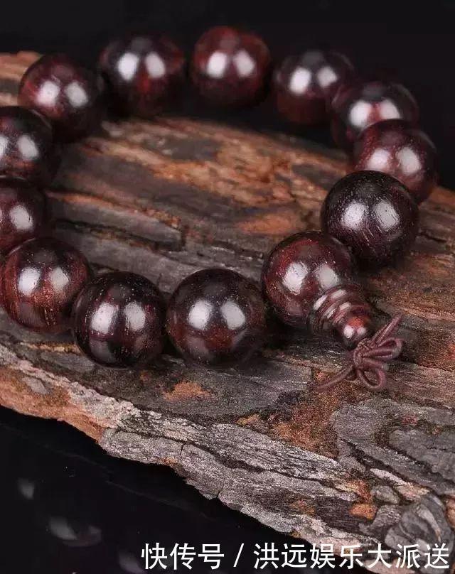 小叶紫檀不能沾水吗小叶紫檀掉水里了怎么办