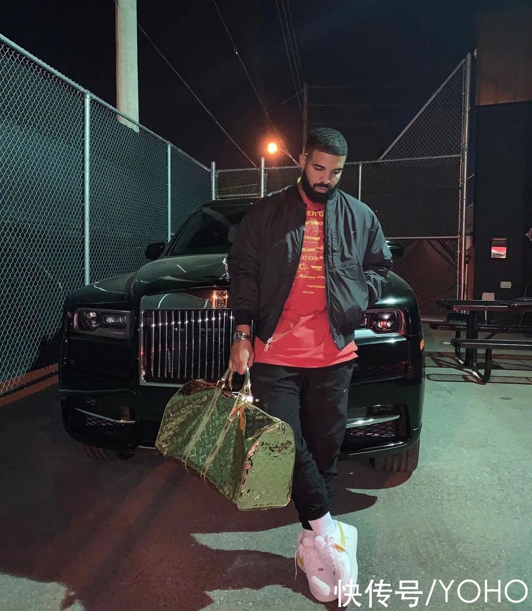 logo|土豪风，路人甲，暴发户？曾经的时尚黑洞Drake凭什么借着新联名咸鱼翻身？