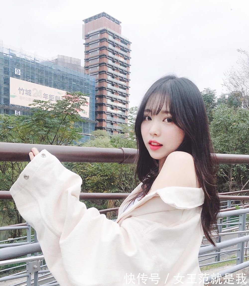 水汪|清纯长发萌妹赵兔兔,水汪大眼看起来超无辜