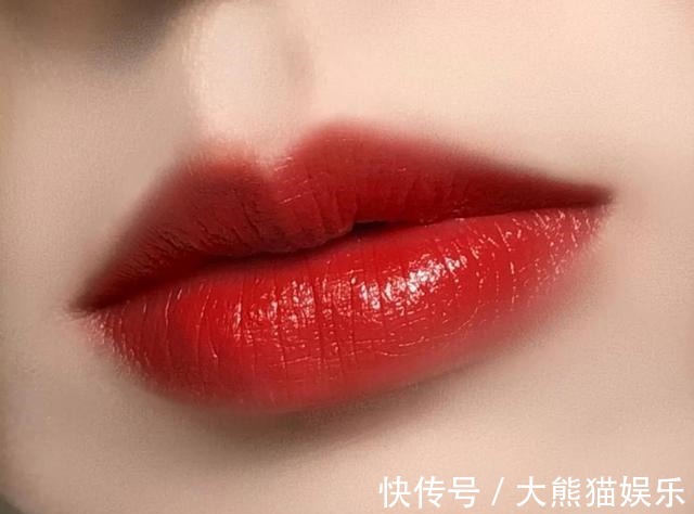 嘴巴 香奈儿口红并不受欢迎,网红热门色一半都踩雷,看你中招了吗!
