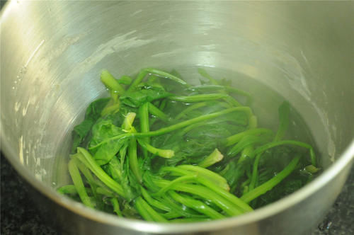 80岁奶奶雷都打不动,每天吃它,润肺止咳,多年咳嗽再也没犯过