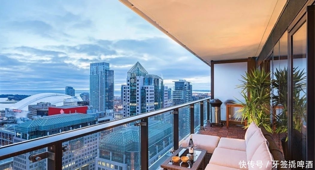 木地板|阳台要认真装,邻居家看着比我家大20㎡,全因做对这件事!