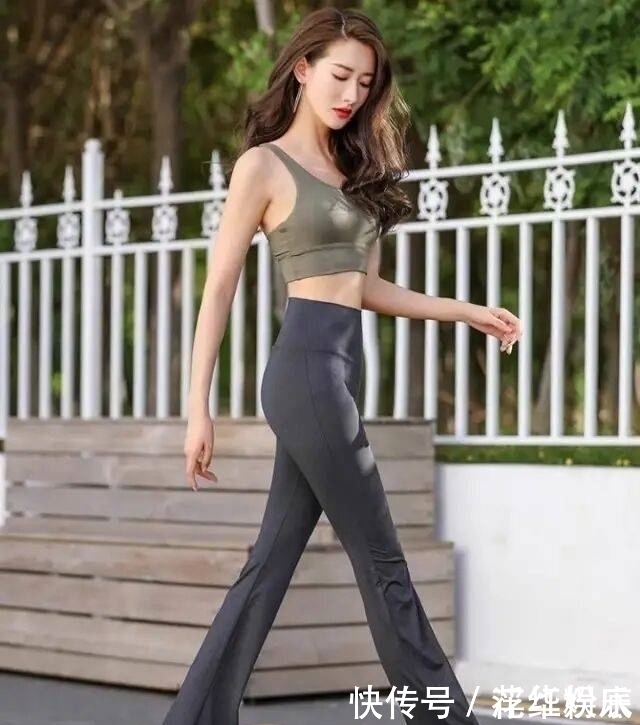 高跟鞋|别再“沉迷”阔腿裤了,今夏“女神裤”是它,时髦又显瘦