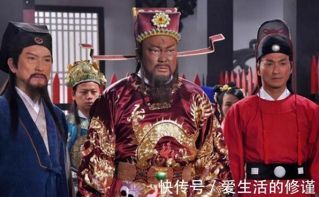 陈月英@宋代奇案:美妇沐浴时被害,口含鲜血,包公从一只死蜘蛛悟出真凶