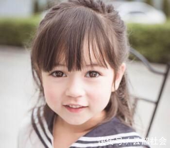 小梁|孩子出生有这3“信号”，说明颜值高，哪怕占一条也是好的