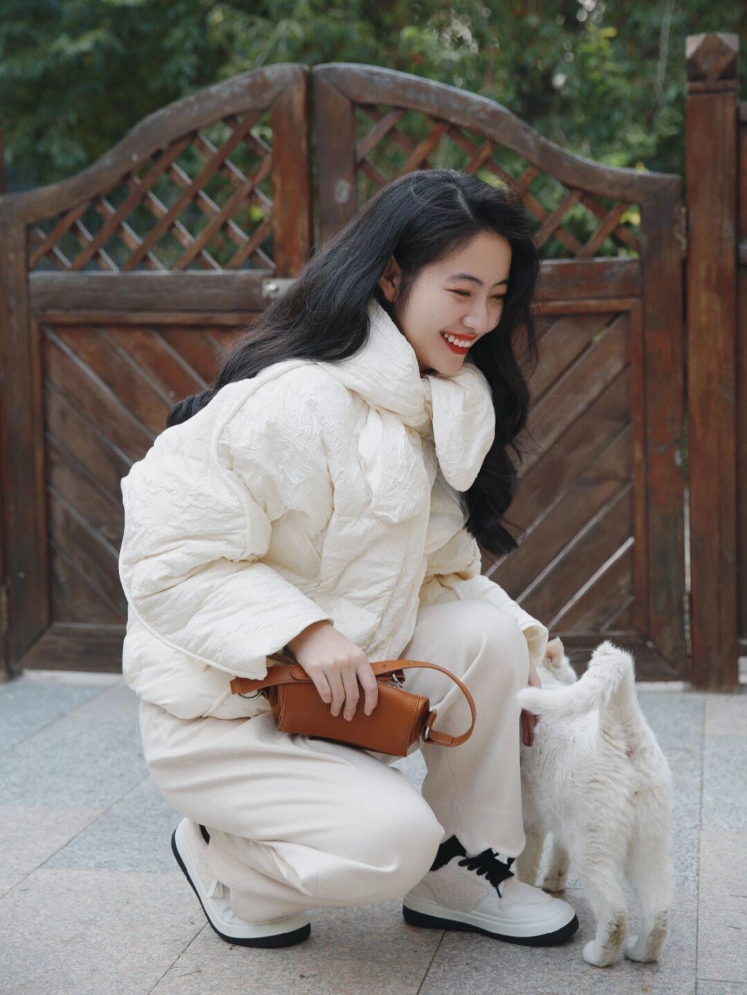 穿搭|羽绒服的穿搭指南,女神博主都爱穿这几款,提升气质又高级时髦!