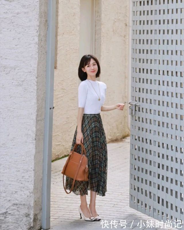 感觉|想要让别人有怦然心动的感觉,就要学会打扮自己,穿对了是关键