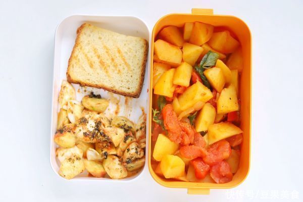 韩式|超简单10分钟下饭菜！韩式土豆烧番茄便当