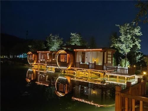 跑男九如山之行:蔡徐坤帶火木屋別墅木桶房,泥潭大戰(zhàn)代入感好強(qiáng)