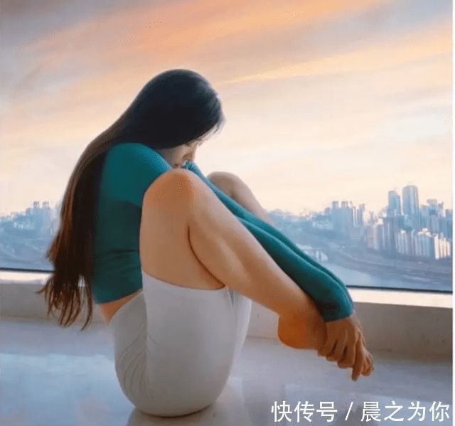 s韩国瑜伽网红sanga,高颜值好身材,网友:瑜伽“功夫”太厉害了