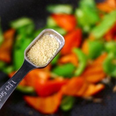 #白色情人节限定美味#山药木耳炒双椒