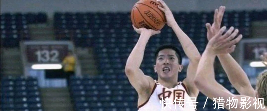 胡卫东|男篮最强后卫排名!赵睿勉强进前八 郭艾伦位列第三 第一实至名归